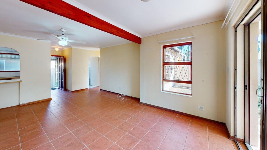 2 Bedroom Property for Sale in Kabega Park Eastern Cape